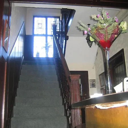 Hotel Fountain Court 2*